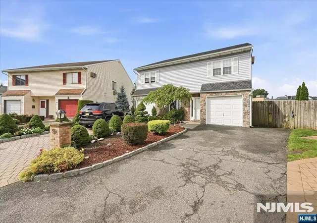 Photo 2 of Townhouse for sale at 57 Reilly Ct, Hackensack, NJ 07601 | MLS# 26025091 | Listing updated on 2026-10-26