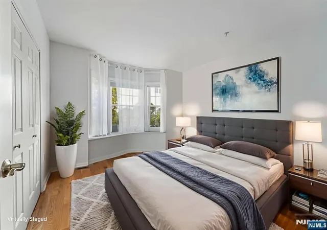 Photo 3 of Condo for sale at 129 The Promenade, Edgewater, NJ 07020 | MLS# 26025274 | Listing updated on 2026-10-04