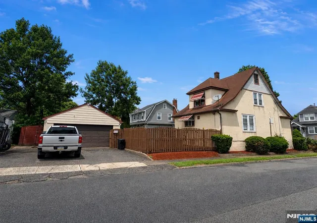 Photo 2 of Single family home for sale at 72 Rosedale Ave, Elmwood Park, NJ 07407 | MLS# 26025516 | Listing updated on 2026-09-19