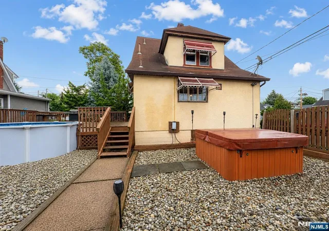 Photo 3 of Single family home for sale at 72 Rosedale Ave, Elmwood Park, NJ 07407 | MLS# 26025516 | Listing updated on 2026-09-19