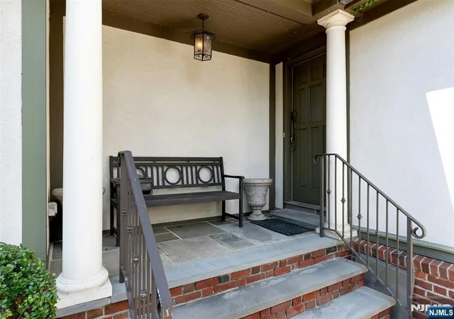 Photo 2 of Single family home for sale at 512 Warwick Ave, Teaneck, NJ 07666 | MLS# 26025577 | Listing updated on 2026-09-09