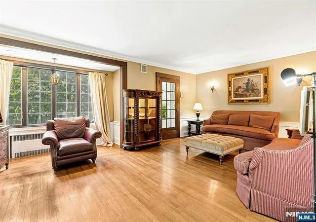 Photo 3 of Single family home for sale at 512 Warwick Ave, Teaneck, NJ 07666 | MLS# 26025577 | Listing updated on 2026-09-09