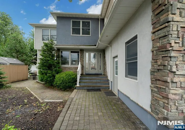 Photo 1 of Single family home for sale at 444 Riverside Ave, Lyndhurst, NJ 07071 | MLS# 26025853 | Listing updated on 2026-10-13