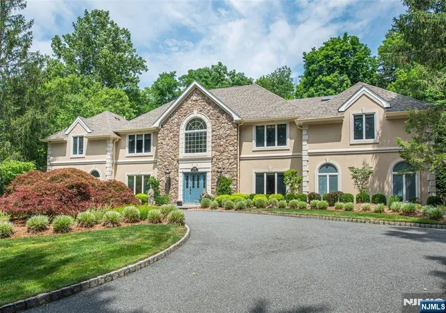Photo 1 of Sale Pending at 238 E Saddle River Rd, Saddle River, NJ 07458 | MLS# 26025930 | Listing updated on 2026-09-17
