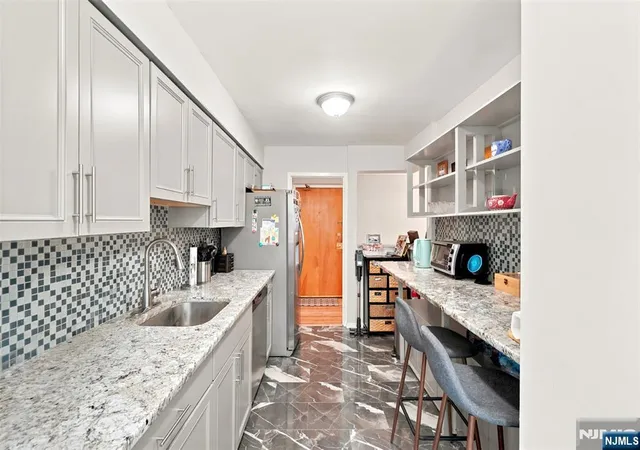 Listing Photo 3 - Condo for sale in building located at 208 Anderson St, Hackensack, NJ 07601 - Unit #N6B