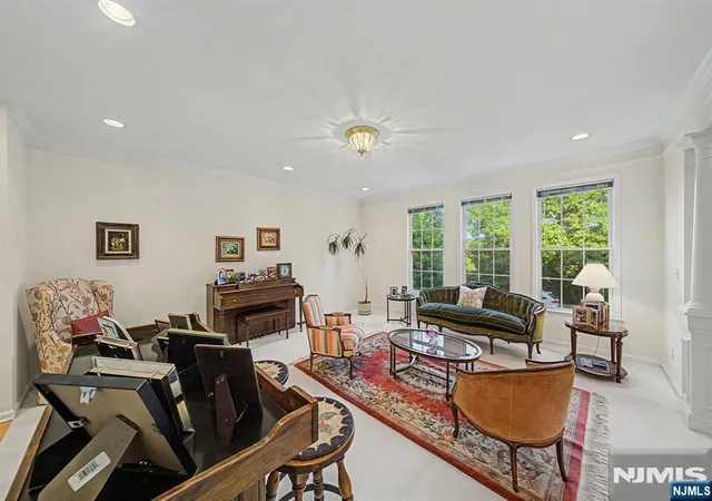 Photo 3 of Single family home for sale at 29 Skytop Rdg, Oakland, NJ 07436 | MLS# 26026210 | Listing updated on 2026-10-14