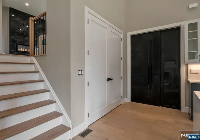 Photo 4 of Single family home for sale at 62 Asmus Rd, Closter, NJ 07624 | MLS# 26026743 | Listing updated on 2026-09-17