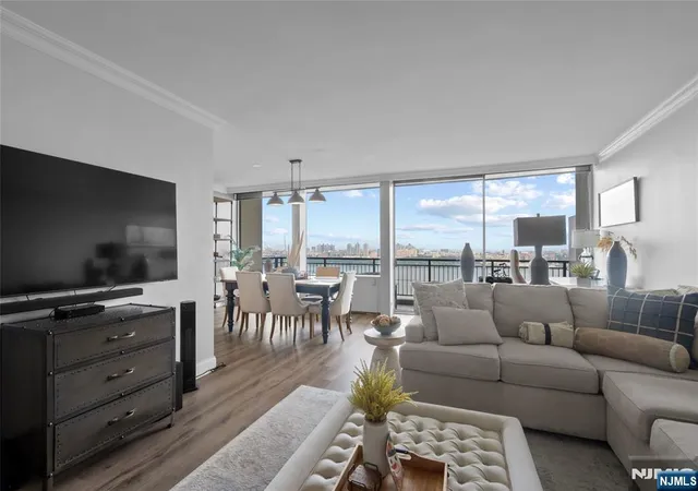 Photo 2 of Condo for sale at 4 Horizon Rd #1432, Fort Lee, NJ 07024 | MLS# 26026867 | Listing updated on 2026-09-08