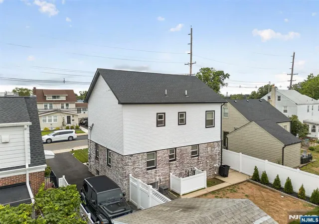 Photo 3 of Single family home for sale at 78 Schuyler Ave, North Arlington, NJ 07031 | MLS# 26027048 | Listing updated on 2026-09-17