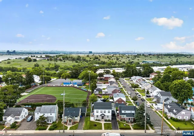 Photo 4 of Single family home for sale at 78 Schuyler Ave, North Arlington, NJ 07031 | MLS# 26027048 | Listing updated on 2026-09-17
