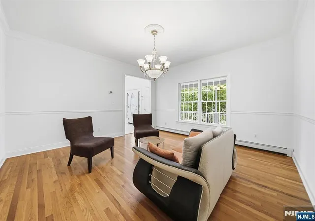 Photo 4 of Single family home for sale at 1 Concord Ct, Mahwah, NJ 07430 | MLS# 26027175 | Listing updated on 2026-09-12