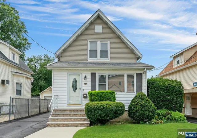 Photo 1 of Sale Pending at 204 Tontine Ave, Lyndhurst, NJ 07071 | MLS# 26027392 | Listing updated on 2026-09-17