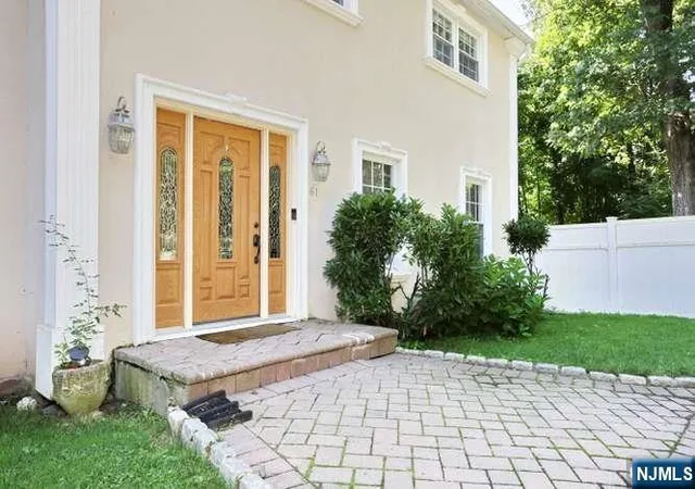 Photo 2 of Single family home for sale at 61 Intervale Rd, Par Troy Hills Twp., NJ 07005 | MLS# 26027415 | Listing updated on 2026-09-02