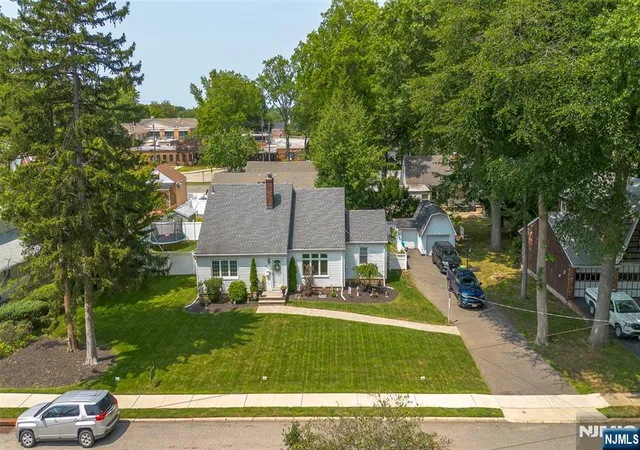 Photo 3 of Single family home for sale at 800 Asbury St, New Milford, NJ 07646 | MLS# 26027604 | Listing updated on 2026-09-03