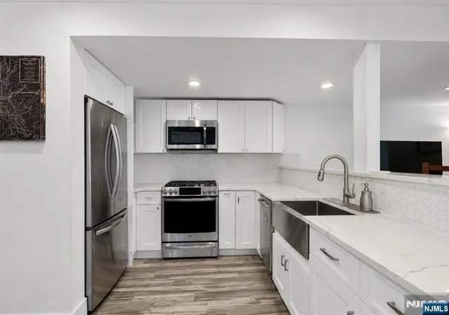 Photo 4 of Sale Pending at 901 Palisade Ave #1, Union City, NJ 07087 | MLS# 26027658 | Listing updated on 2026-09-24