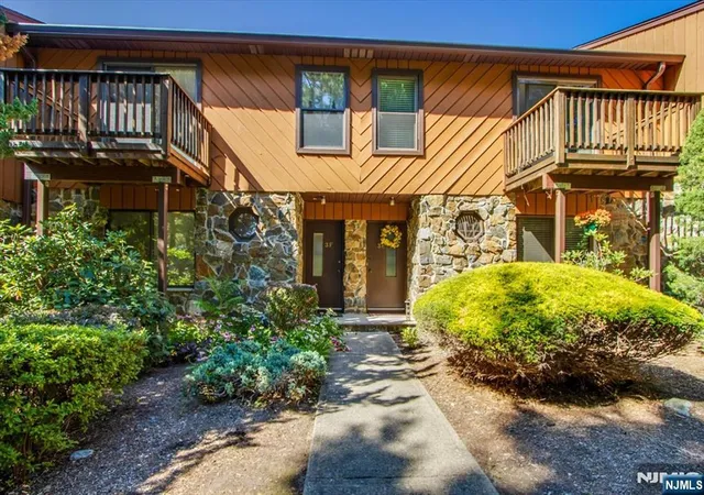 Photo 1 of Townhouse for sale at 3 Brookside Hts #F, Wanaque, NJ 07465 | MLS# 26027918 | Listing updated on 2026-09-13
