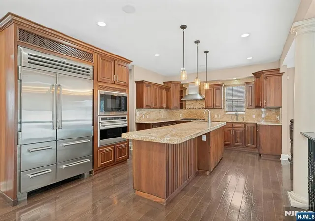 Photo 3 of Single family home for sale at 112 Kenzel Ave, Nutley, NJ 07110 | MLS# 26027974 | Listing updated on 2026-09-07