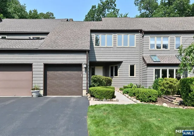 Townhouse for sale at 5 Indian Fld Ct, Mahwah, NJ 07430 | MLS# 26028075