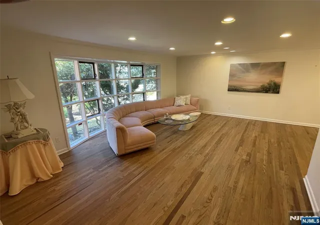 Photo 2 of Single family home for sale at 526 Rutland Ave, Teaneck, NJ 07666 | MLS# 26028543 | Listing updated on 2026-09-08