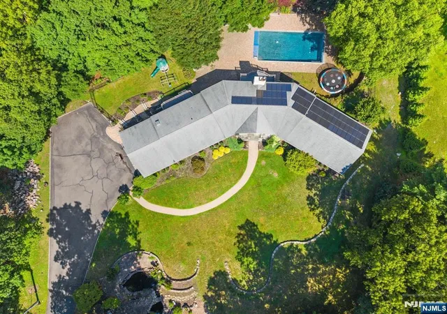 Photo 2 of Land for sale at 720 Berdan Ave, Wayne, NJ 07470 | MLS# 26028679 | Listing updated on 2026-09-13