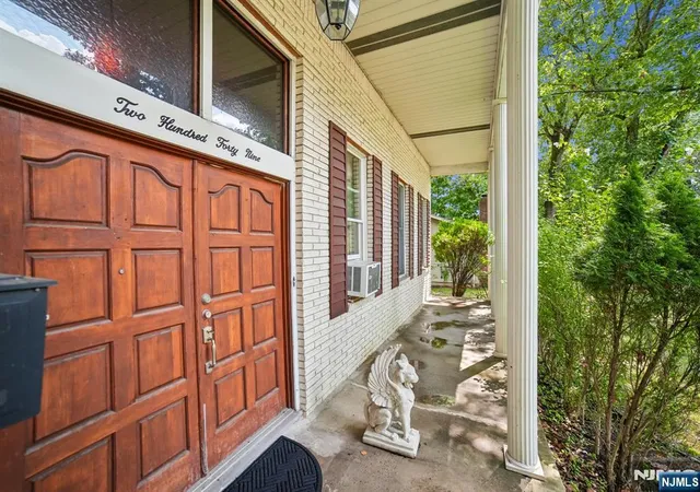 Photo 2 of Single family home for sale at 249 Knickerbocker Rd, Englewood, NJ 07631 | MLS# 26028833 | Listing updated on 2026-09-03