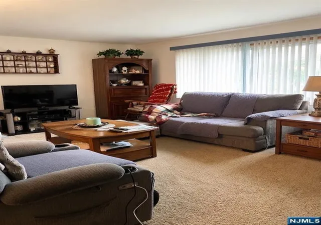 Photo 3 of Sale Pending at 140 Silleck St, Clifton, NJ 07013 | MLS# 26028911 | Listing updated on 2026-09-17