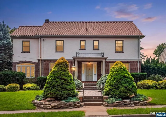 Photo 1 of Single family home for sale at 22 Serafin Pl, Glen Rock, NJ 07452 | MLS# 26028914 | Listing updated on 2026-09-19