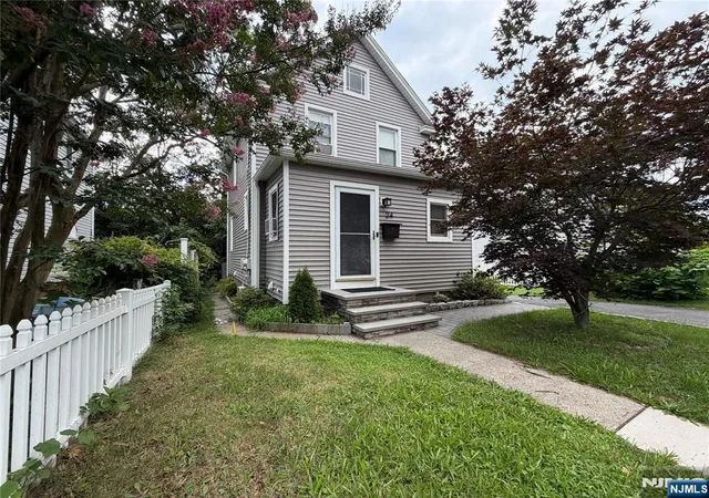 Photo 2 of Single family home for sale at 24 Roosevelt Ave, Bergenfield, NJ 07621 | MLS# 26028917 | Listing updated on 2026-10-13