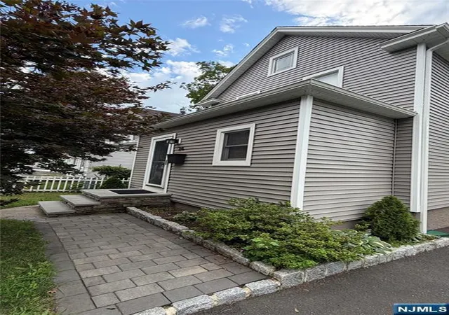 Photo 3 of Single family home for sale at 24 Roosevelt Ave, Bergenfield, NJ 07621 | MLS# 26028917 | Listing updated on 2026-10-13