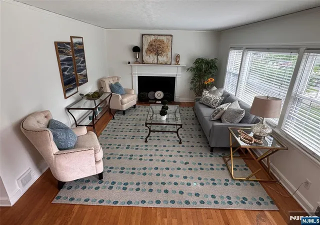 Photo 3 of Single family home for sale at 149 Seton Pl, South Orange Village, NJ 07079 | MLS# 26028998 | Listing updated on 2026-10-18