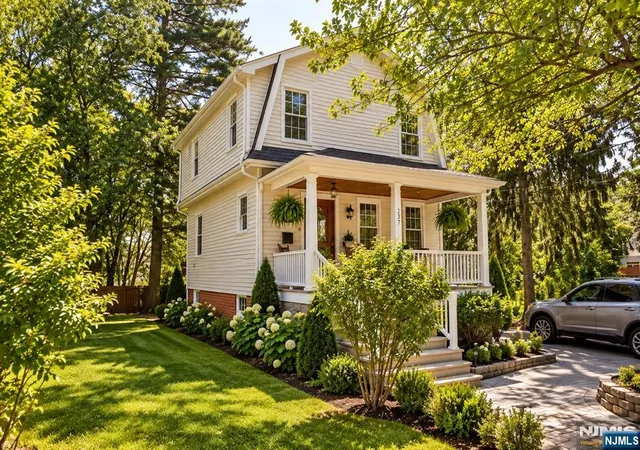 Photo 2 of Single family home for sale at 257 Epps Ave, Englewood, NJ 07631 | MLS# 26029005 | Listing updated on 2026-10-13