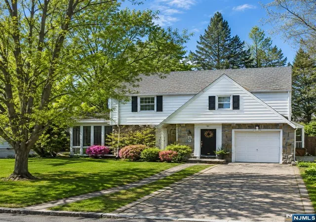 Photo 1 of Single family home for sale at 161 Engle St, Tenafly, NJ 07670 | MLS# 26029203 | Listing updated on 2026-09-08