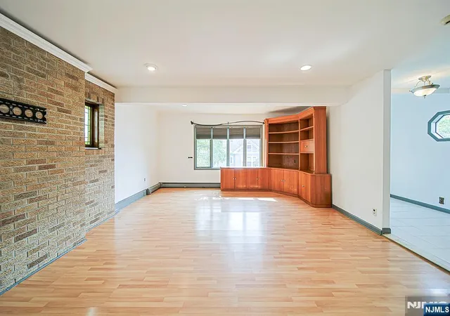 Photo 4 of Single family home for sale at 709 Kingsland Ave, Ridgefield, NJ 07657 | MLS# 26029347 | Listing updated on 2026-09-18