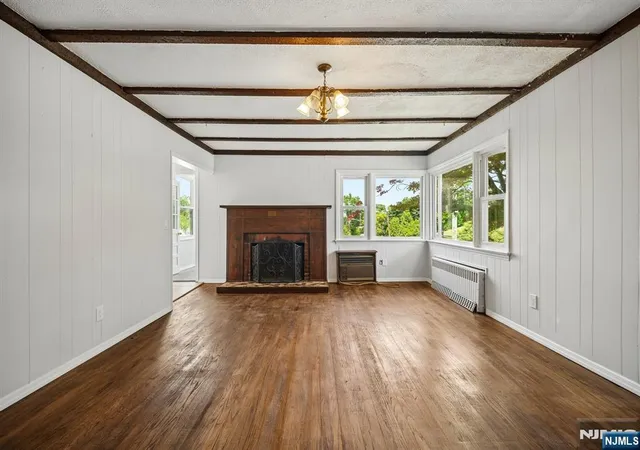 Photo 3 of Sale Pending at 38 Lincoln Ave, West Orange, NJ 07052 | MLS# 26029395 | Listing updated on 2026-10-13