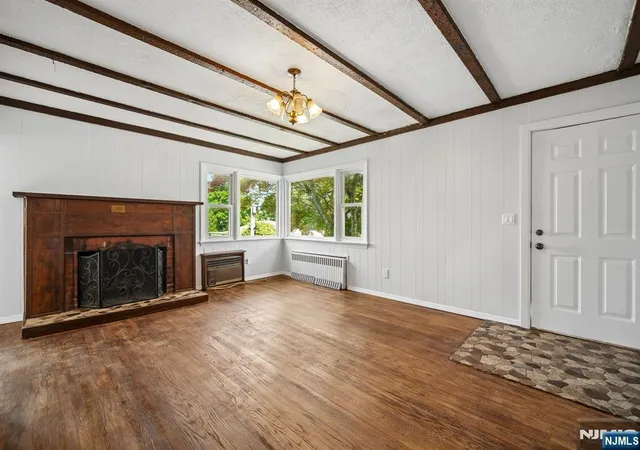 Photo 4 of Sale Pending at 38 Lincoln Ave, West Orange, NJ 07052 | MLS# 26029395 | Listing updated on 2026-10-13