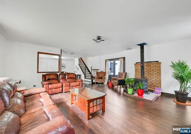Photo 4 of Sale Pending at 380 Ringwood Ave, Wanaque, NJ 07465 | MLS# 26029436 | Listing updated on 2026-09-21