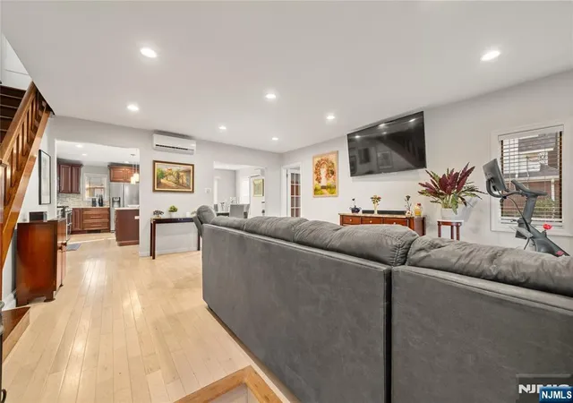 Photo 4 of Single family home for sale at 171 Oak Ridge Ave, Nutley, NJ 07110 | MLS# 26029468 | Listing updated on 2026-09-12