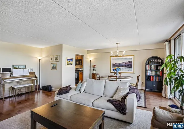 Photo 4 of Condo for sale at 1077 River Rd #303, Edgewater, NJ 07020 | MLS# 26029487 | Listing updated on 2026-09-28