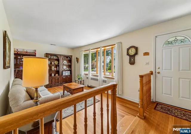 Photo 3 of House for sale at 91 Alder Dr, Ramsey, NJ 07446 | MLS# 26029567 | Listing updated on 2026-09-14