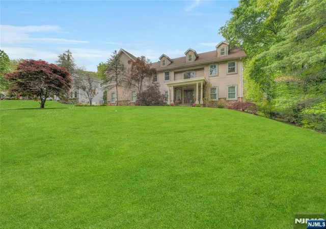 Single family home for sale at 501 Clinton Ave, Wyckoff, NJ 07481 | MLS# 26029590