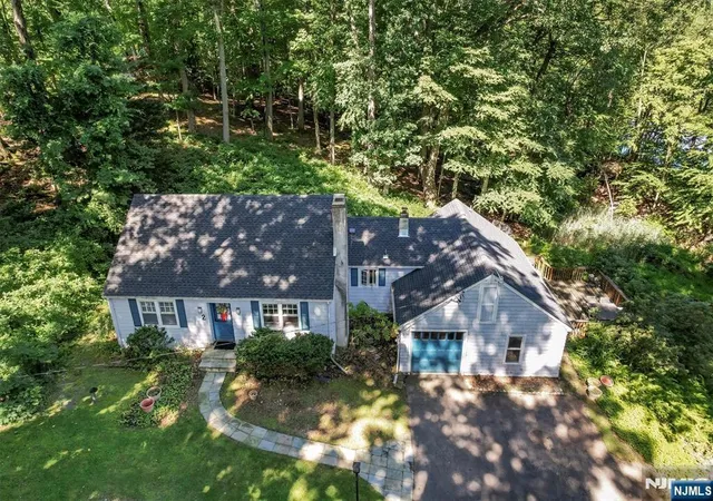 Photo 2 of Land for sale at 2 Nydam Ln, Franklin Lakes, NJ 07417 | MLS# 26029971 | Listing updated on 2026-09-22