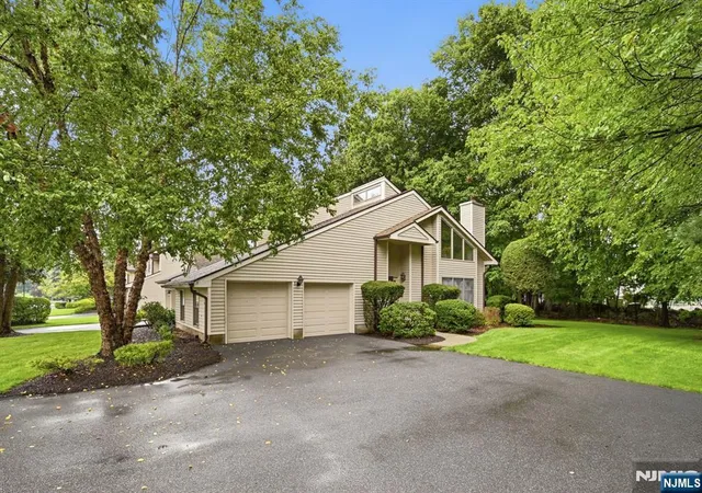 Photo 3 of Sale Pending at 5 Valen Ct #1, Franklin Lakes, NJ 07417 | MLS# 26030007 | Listing updated on 2026-09-15