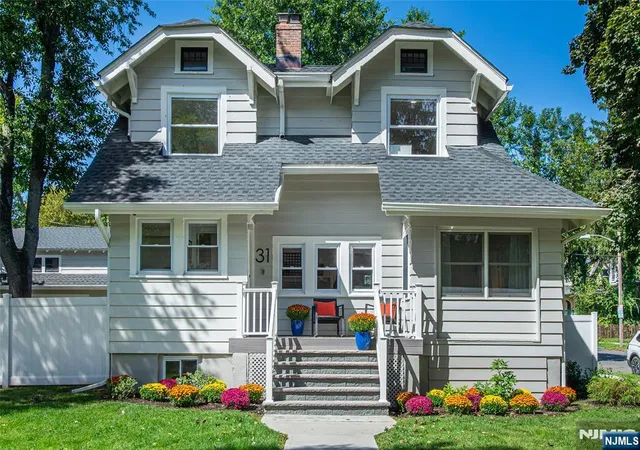 Photo 2 of Sale Pending at 31 Morse Ave, East Orange, NJ 07017 | MLS# 26030104 | Listing updated on 2026-10-13