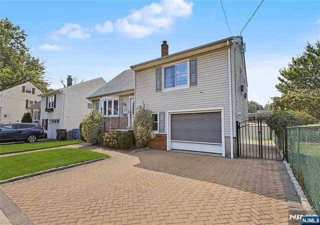 Photo 3 of Single family home for sale at 378 Riverside Ave, Rutherford, NJ 07070 | MLS# 26030128 | Listing updated on 2026-09-01