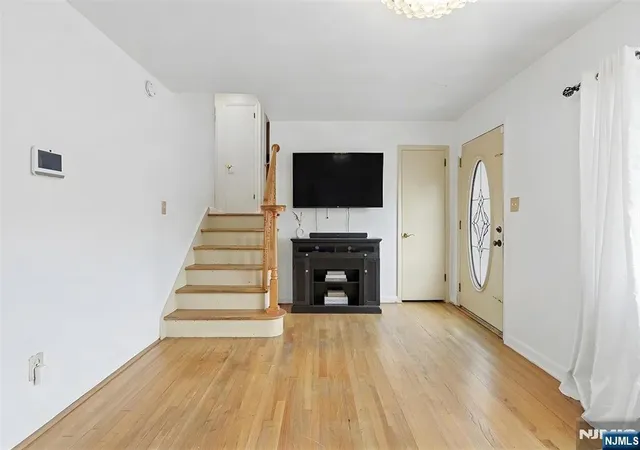 Photo 4 of Single family home for sale at 378 Riverside Ave, Rutherford, NJ 07070 | MLS# 26030128 | Listing updated on 2026-09-01