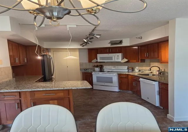 Listing Photo 5 - Condo for sale in building located at 316 Prospect, Hackensack, NJ 07601 - Unit #3J