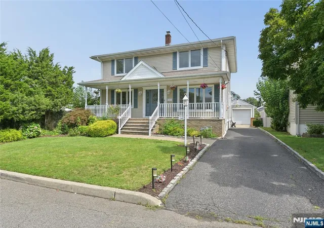 Photo 2 of Single family home for sale at 14 Robert Ct, Lodi, NJ 07644 | MLS# 26030472 | Listing updated on 2026-09-18