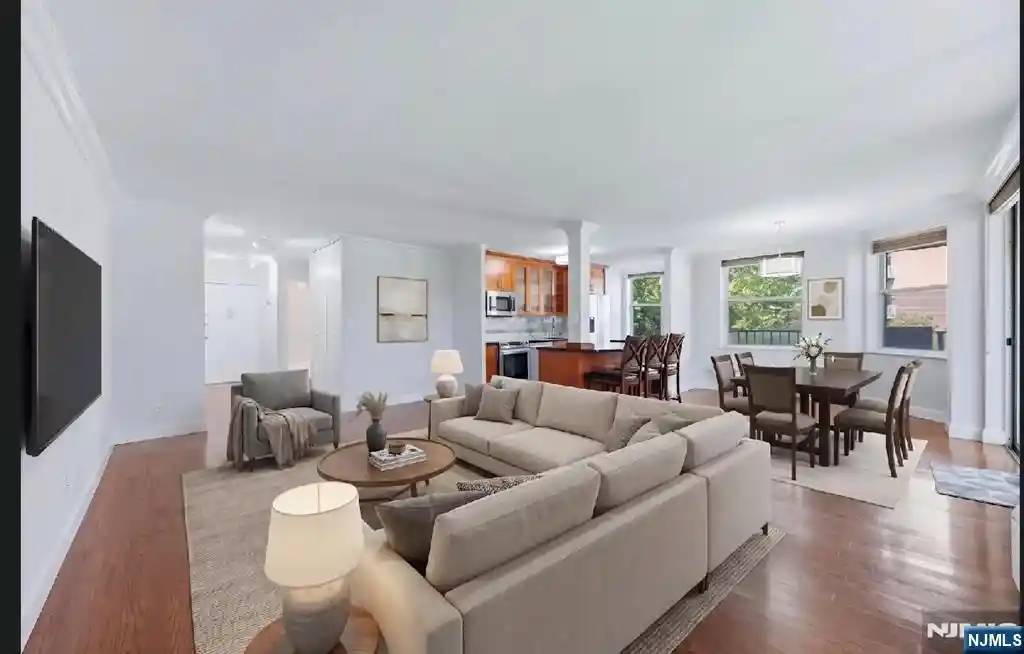 Listing Photo 1 - Condo for sale in 200 Grand Cvs Wy located at 200 Grand Cvs Wy, Edgewater, NJ 07020 - Unit #4J