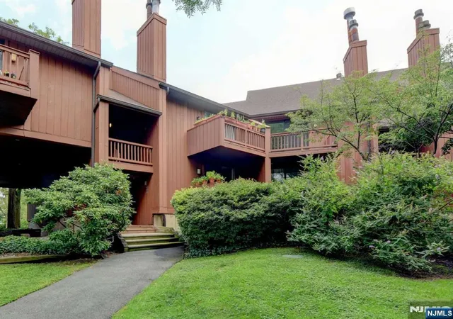 Photo 1 of Townhouse for sale at 590 Sanderling Ct #590, Secaucus, NJ 07094 | MLS# 26030568 | Listing updated on 2026-09-16