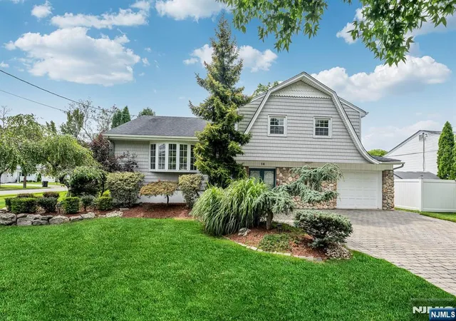 Photo 1 of Single family home for sale at 14 Aspen Ct, Paramus, NJ 07652 | MLS# 26030734 | Listing updated on 2026-09-18